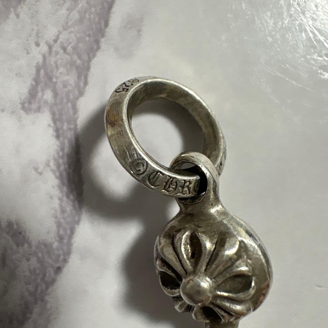 期間限定 クロムハーツ 1ボールタイニーCHクロスチャーム