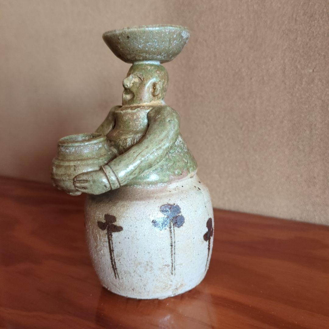 陶器製 人形型 笑顔が特徴　置物　織部焼　織部