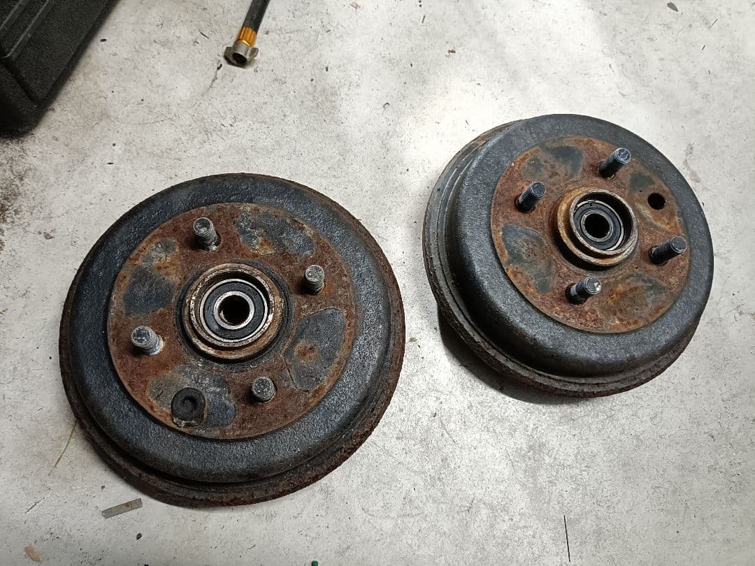 【スーパーあなう】スバル ヴィヴィオ RX-R KK3 リアブレーキドラム