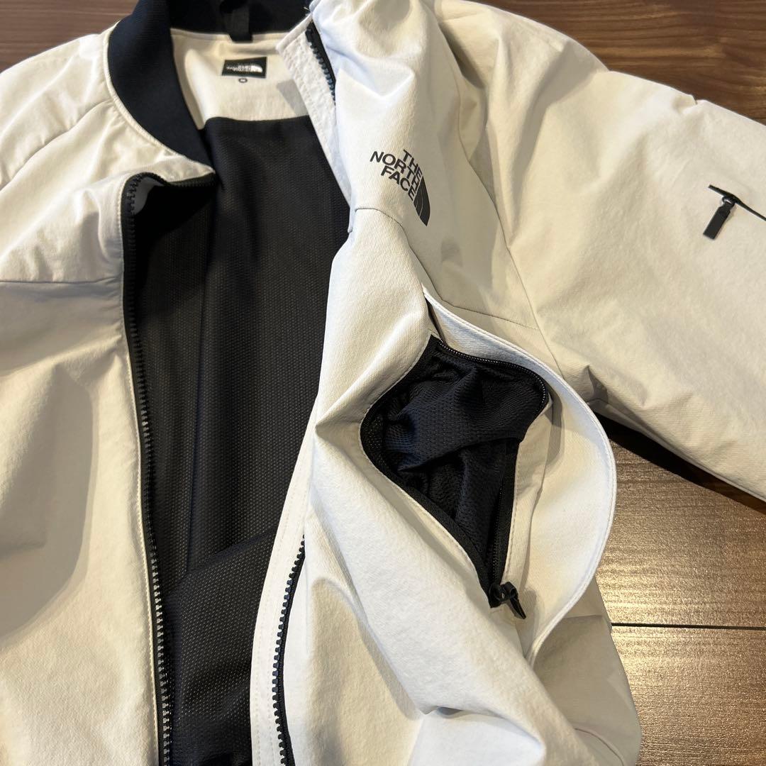 【美品】THE NORTH FACE ホワイト ジャンパー　M