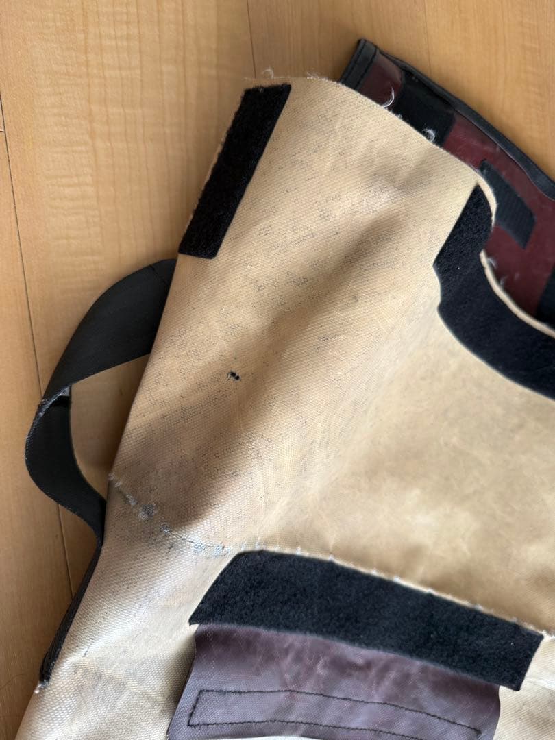 FREITAG メッセンジャーバッグ ベージュ/ブラウン