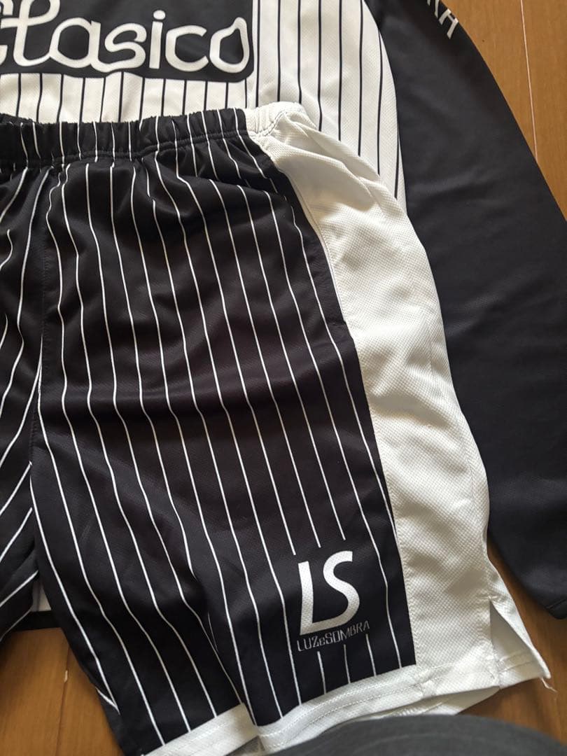 ルースイソンブラ　練習着