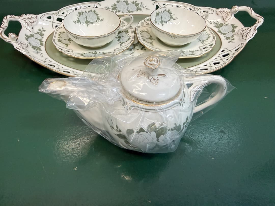 希少 未使用 NARUMI ナルミ 加藤登紀子 フレーバーティーセット 元箱有