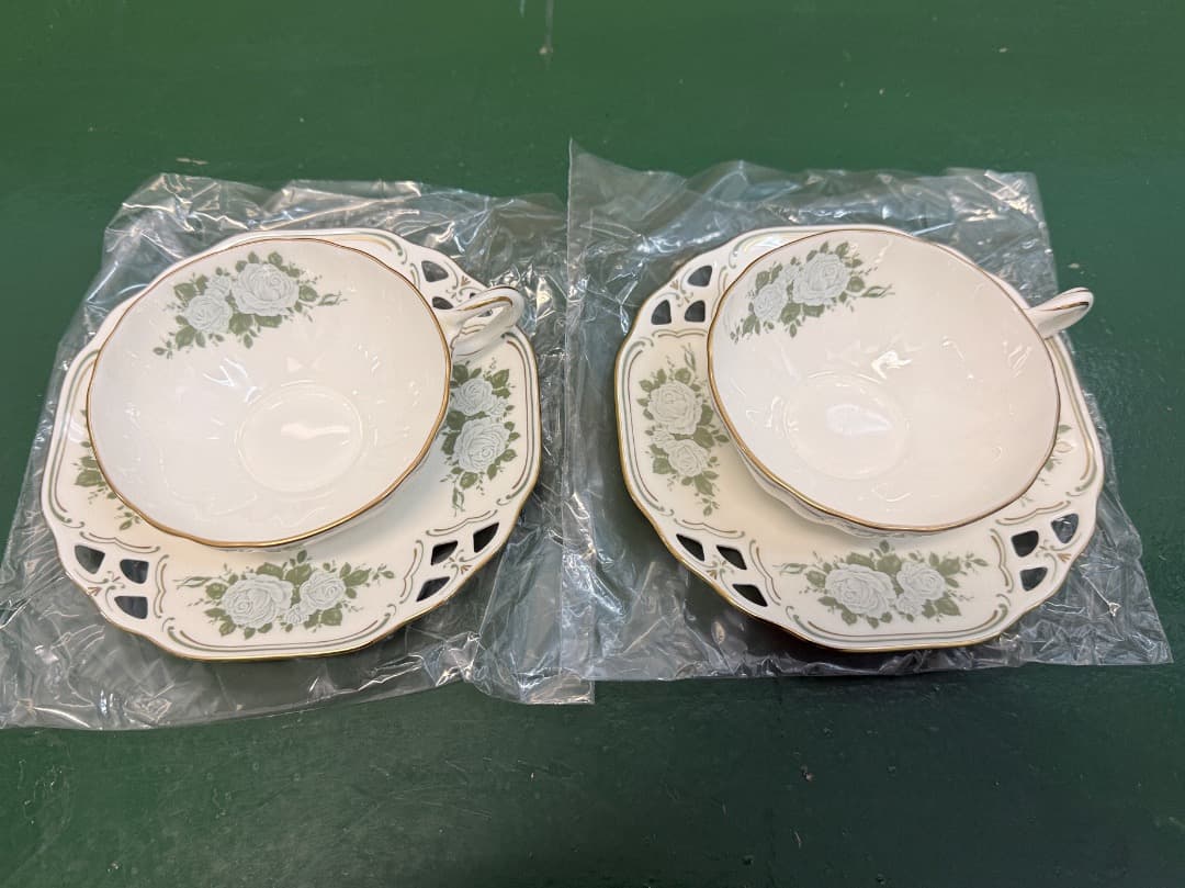 希少 未使用 NARUMI ナルミ 加藤登紀子 フレーバーティーセット 元箱有