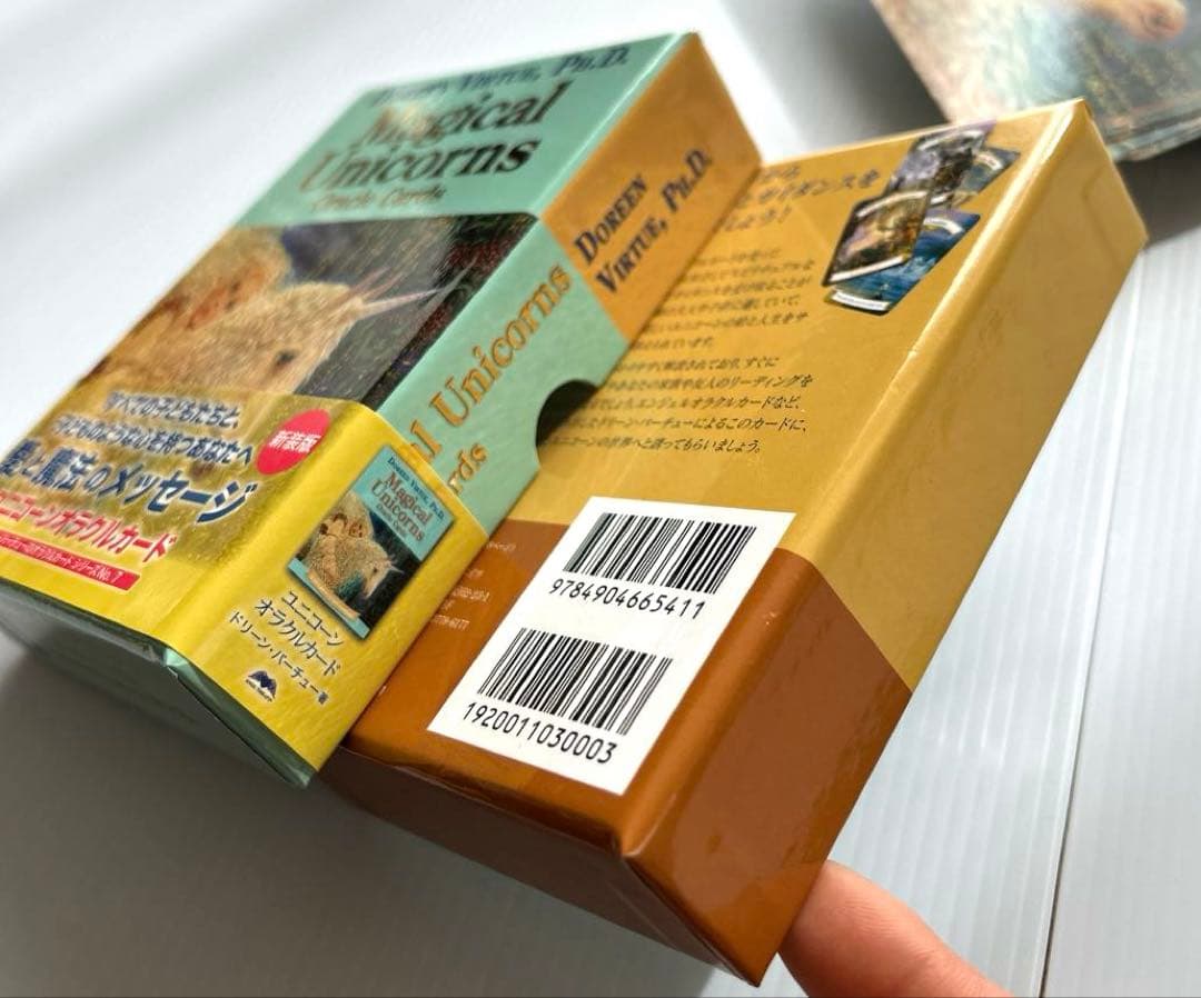 マジカルユニコーンオラクルカード日本語版