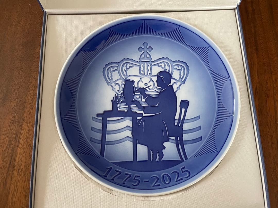 ロイヤルコペンハーゲン　250周年記念プレート