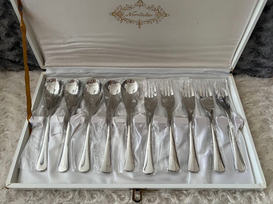 ノリタケ　カトラリーセット　エモーション　ディナースプーン＆フォークセット