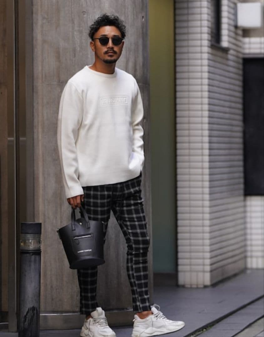 新品　アダムスジャグラー　今期バッグ ホワイト