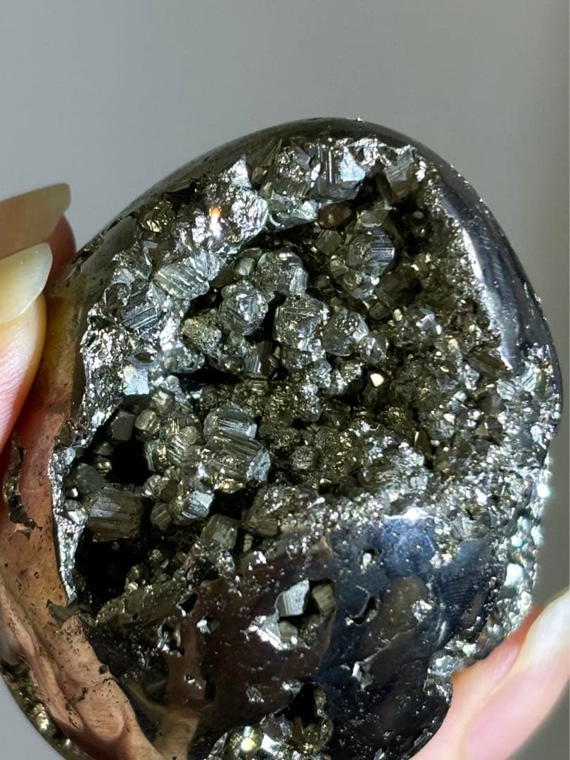 高品質　パイライト　大きめ卵　egg キラキラ　ジオード　キューブ