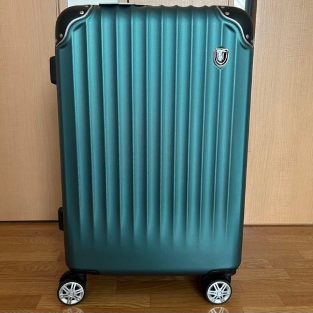 スーツケース　Mサイズ　グリーン　エメラルド　NewTrip　新品タグ付き