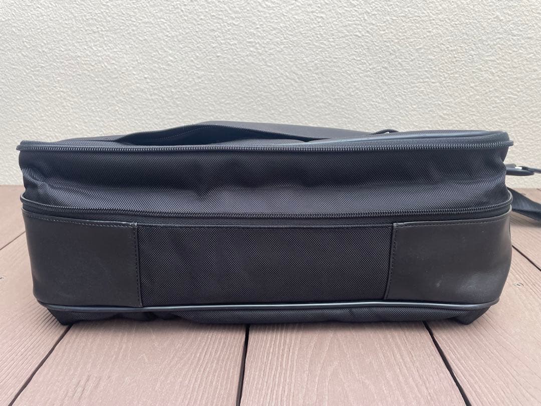 TUMI ショルダーバッグ 25671D Galeao メッセンジャーバッグ