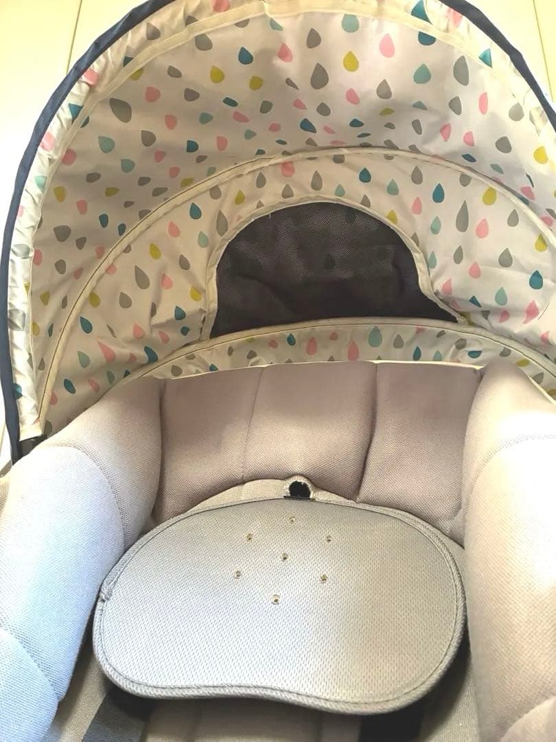 ⭐︎クリーニング済み⭐︎ApricaカルーンエアーメッシュAB 軽量.水玉、R5購入