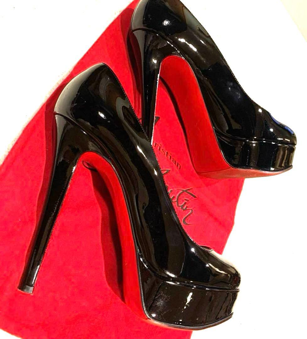 S*S様 ルブタン ビアンカ 黒 エナメル 23cm