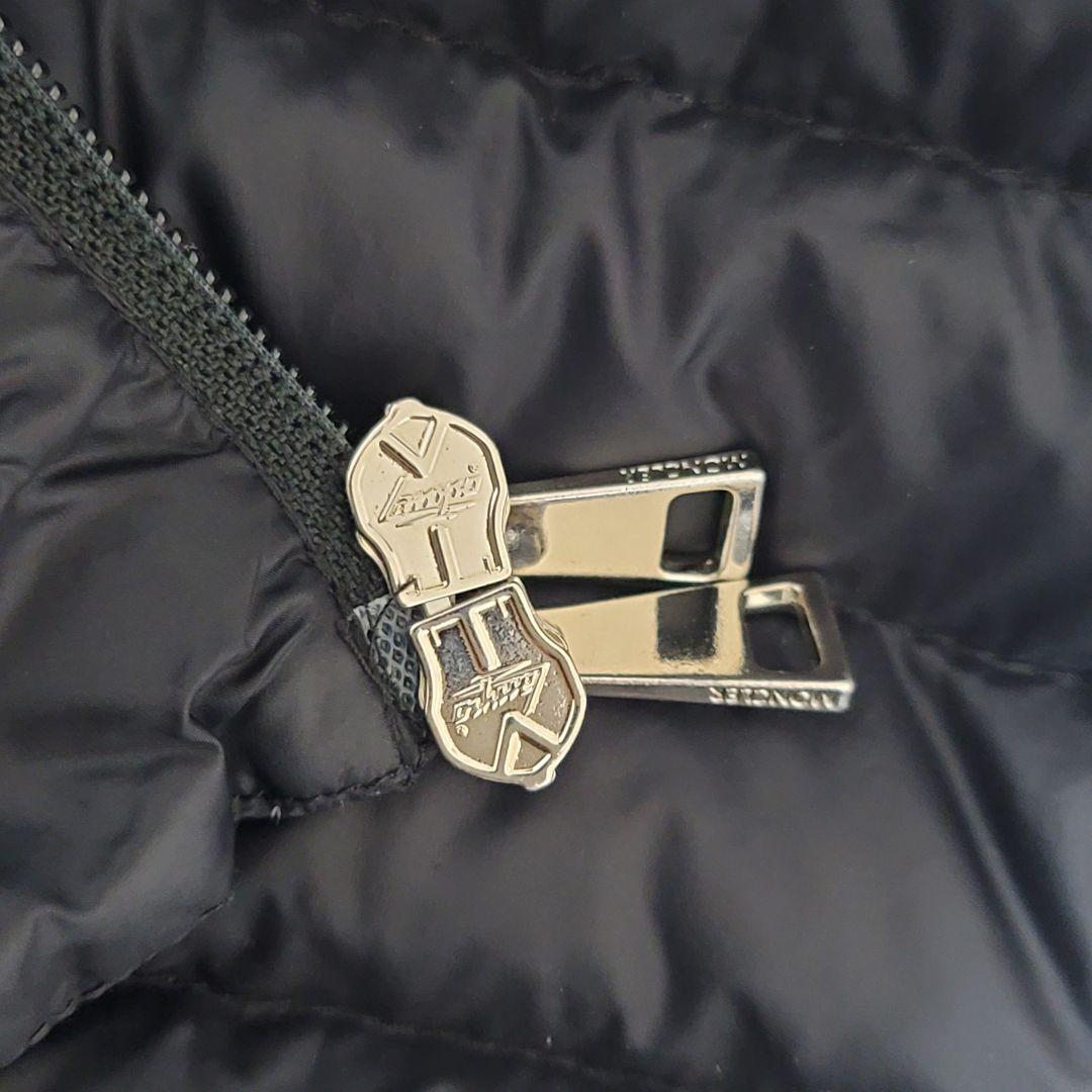 モンクレール ダウンコート ロゴワッペン BARBEL ブラック 軽量