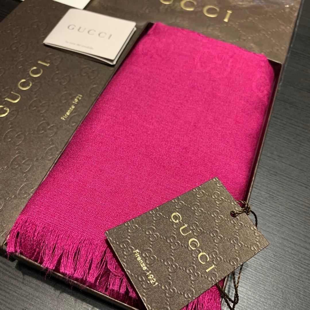 新品正規✨GUCCIマフラー✨グッチマフラー❗️箱紙袋セット　グッチ　メンズ