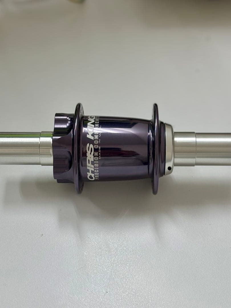 CHRIS KING 24mm スルーアクスルフロントハブ　ピューター