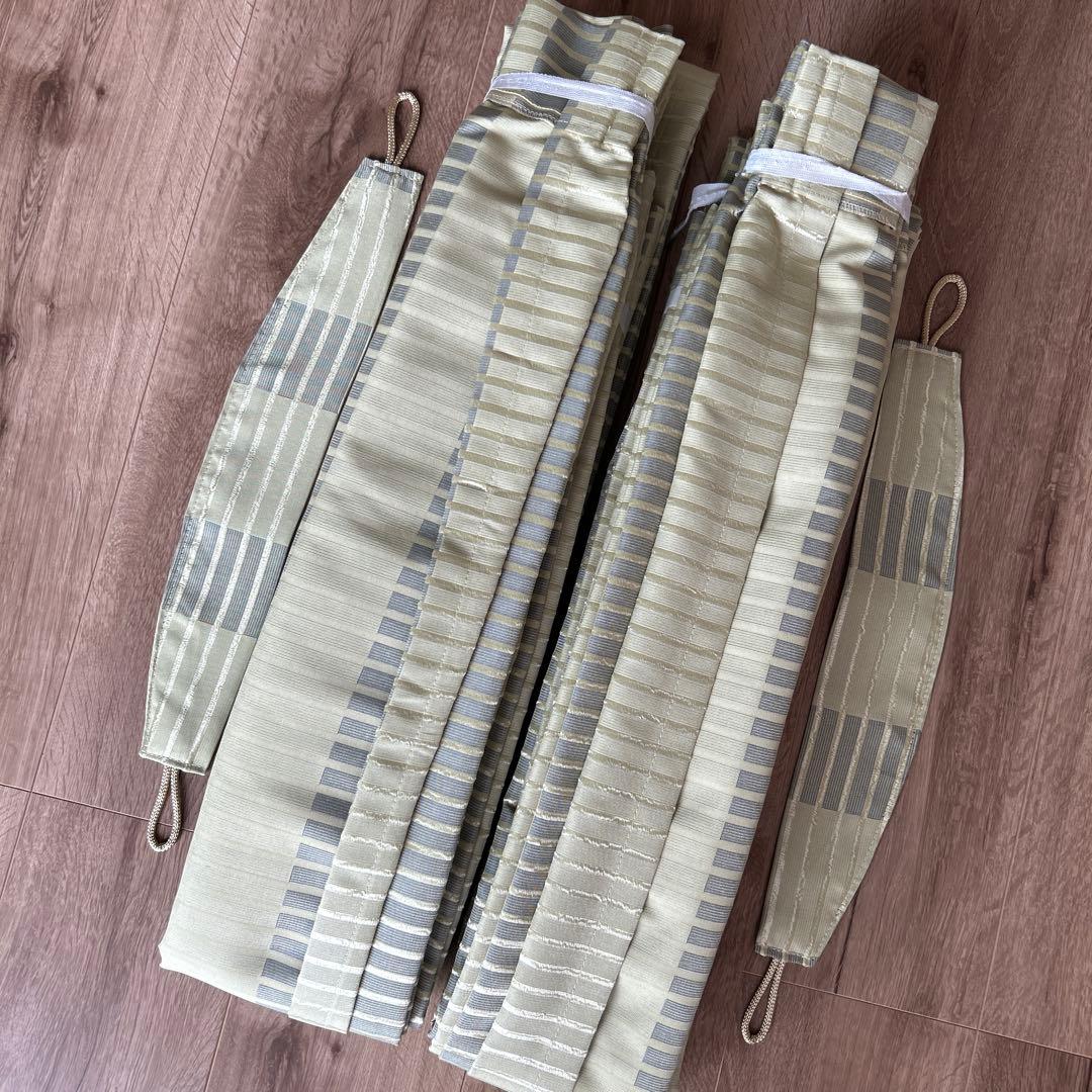 ドレープカーテン　2枚セット　オーダーカーテン　新品未使用