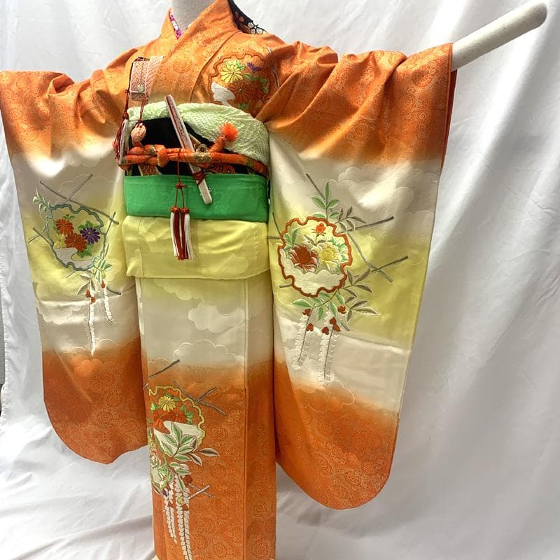 511ag81□七五三 七歳 女児 着物&袋帯&長襦袢 総刺繍 雪輪□美品