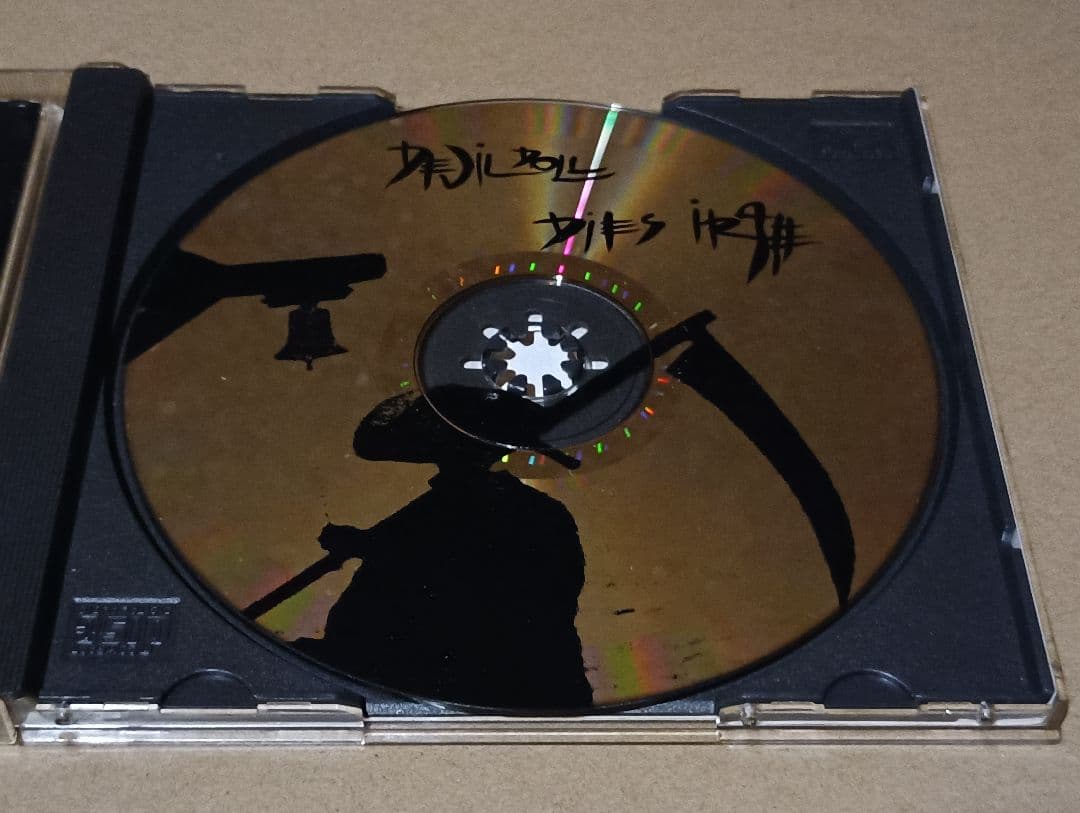 洋楽 Devil Doll - Dies Irae