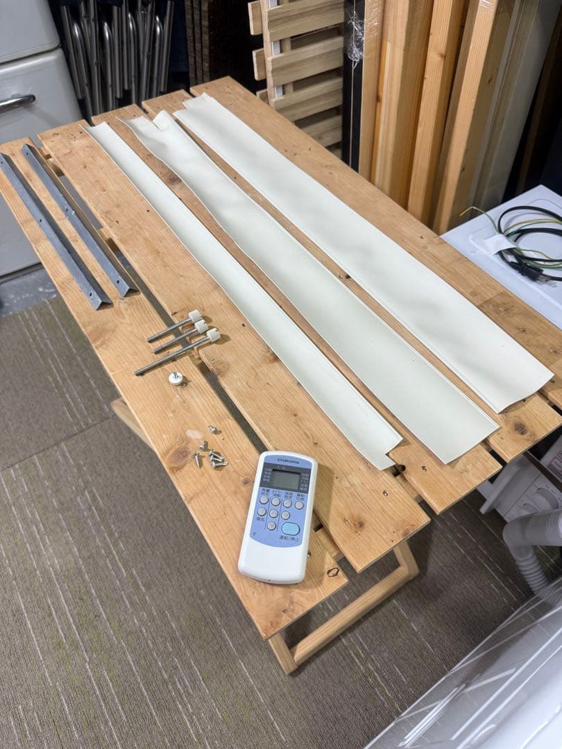 【分解洗浄消毒作業済】冷暖房兼用　CORONA 窓用エアコン CWH-A1813