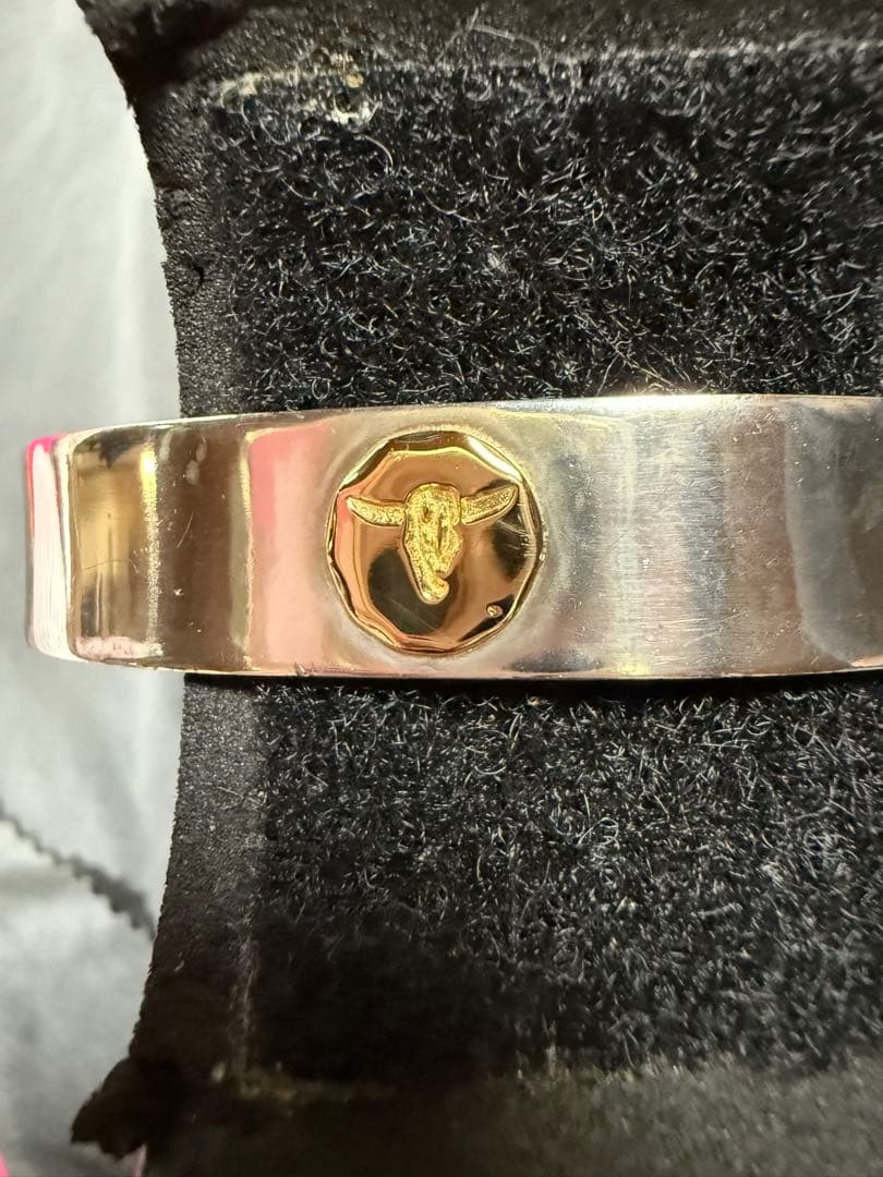 TADY&KING 平打ちバングル18K ロングホーン内径14センチ程Mサイズ