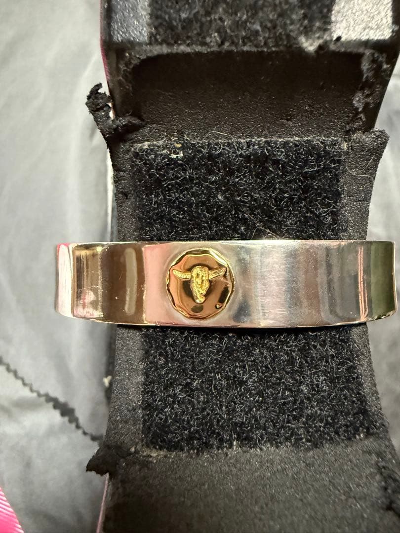 TADY&KING 平打ちバングル18K ロングホーン内径14センチ程Mサイズ