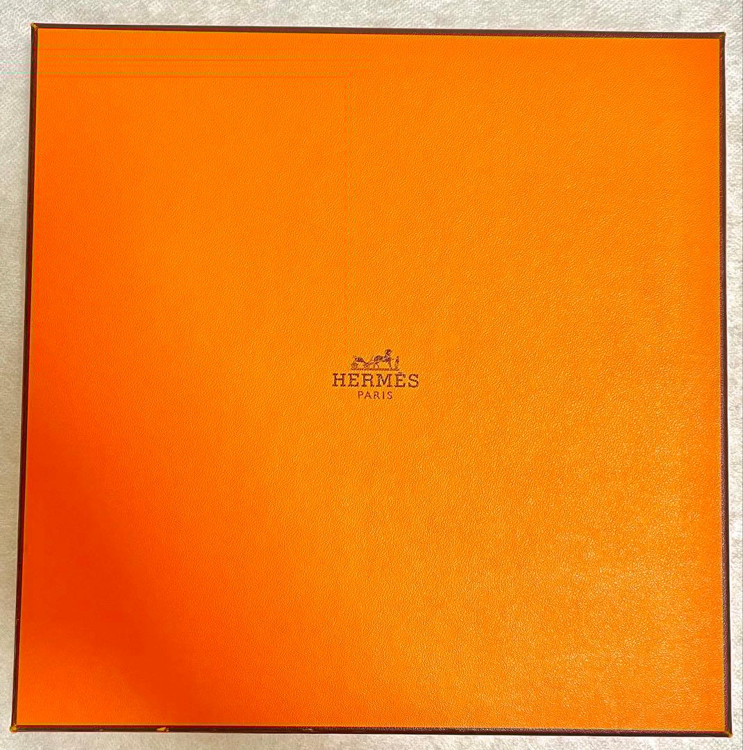 T*e様 【極美品・付属完備】HERMÈS エルメス カレ90 スカーフ