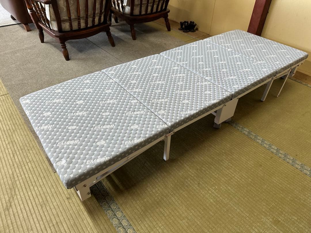 美品　EMOOR MEHOL COMPACT 折りたたみベッド マットレス