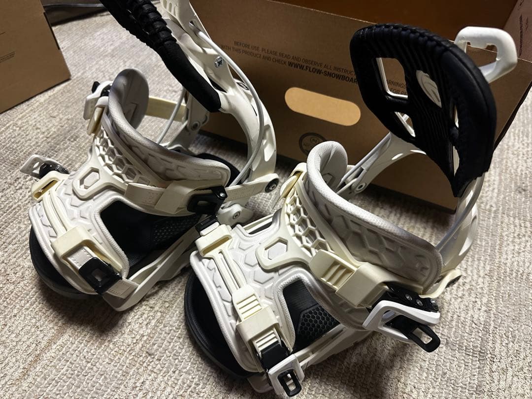 FLOW FUSE スノーボード ビンディング ホワイト