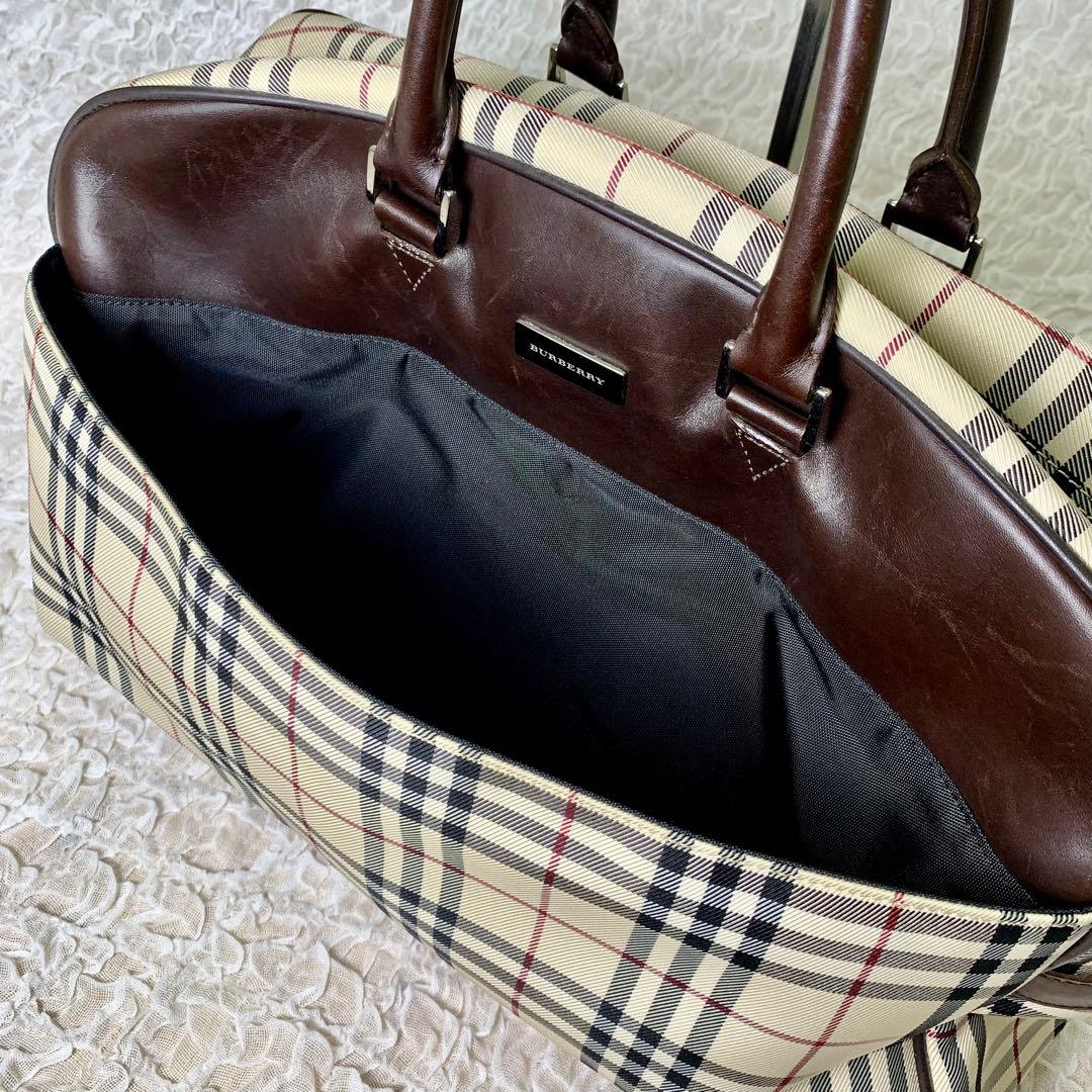 【極美品】BURBERRY ノバチェック　ボストンバッグ　ロゴプレート