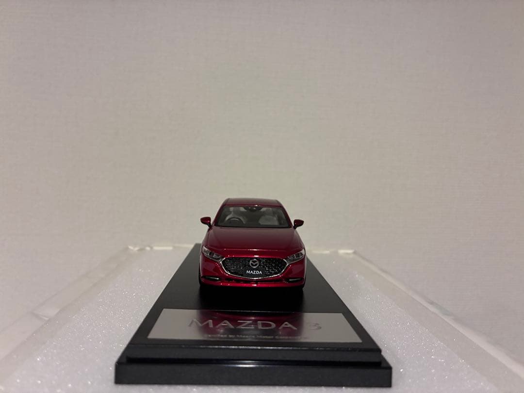 Mazda3レッド 1/43 スケール