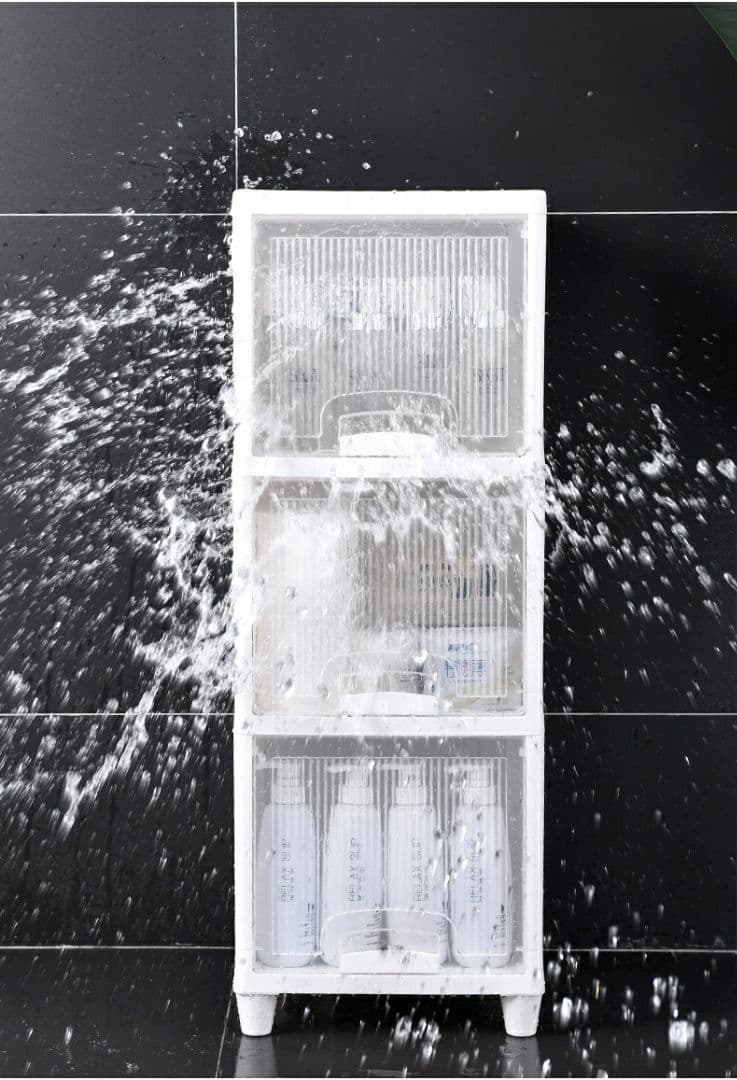 収納棚を組み立ててリビングで収納ボックスを整理する