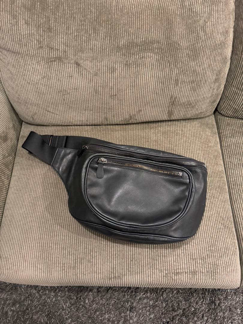 マルジェラ　 ボディバッグ　ショルダーバッグ