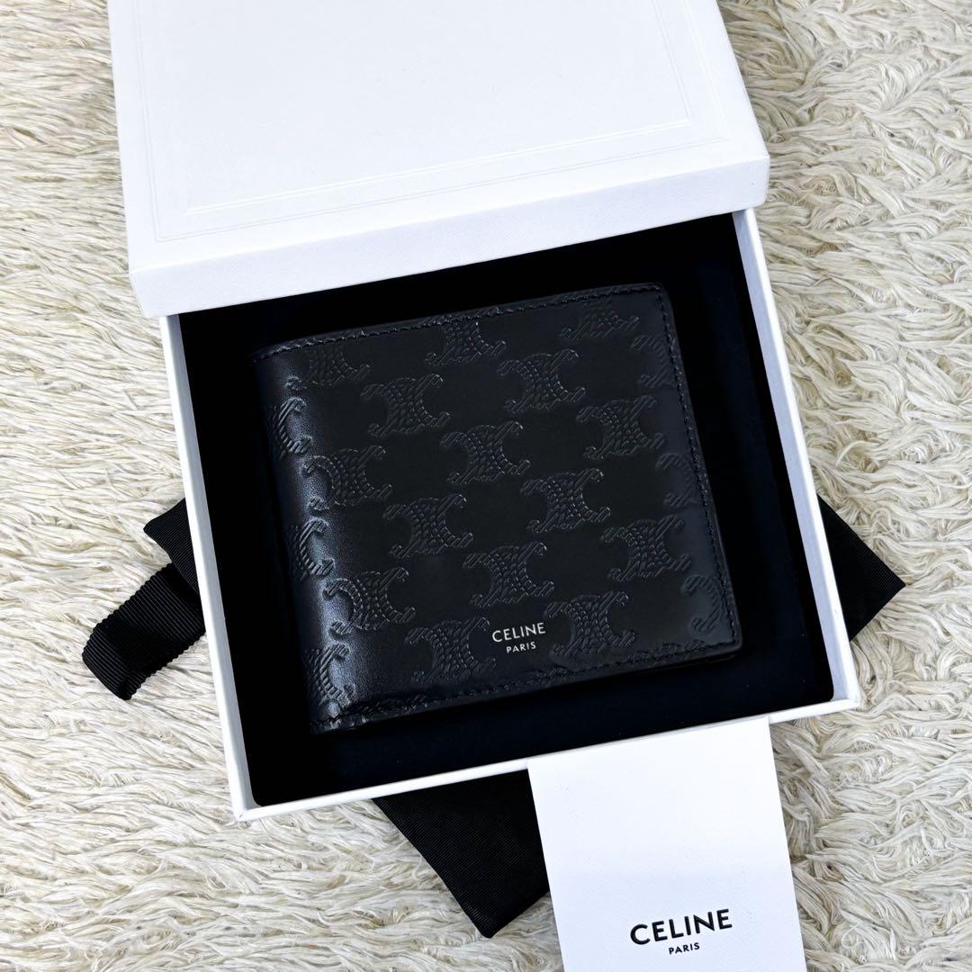 【極美品】セリーヌ バイフォールドウォレット トリオンフ ブラック 二つ折り