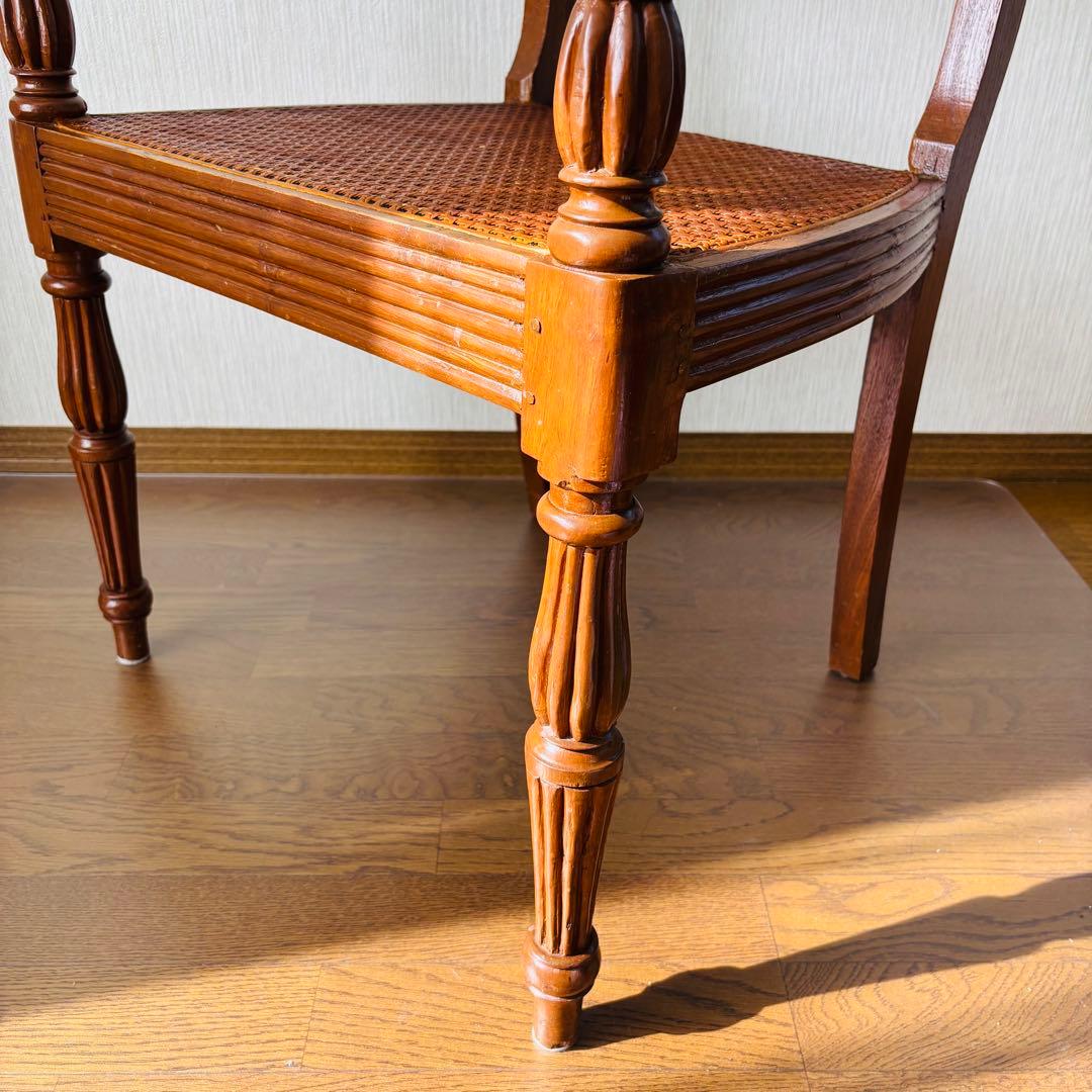 送料込み ヴィンテージ アームチェア 英国調 チッペンデール風 椅子 ラタン座面