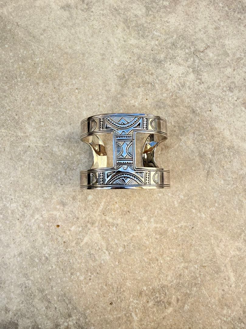 エルメス　トゥアレグ　アノ　バングル　ブレスレット　最安値