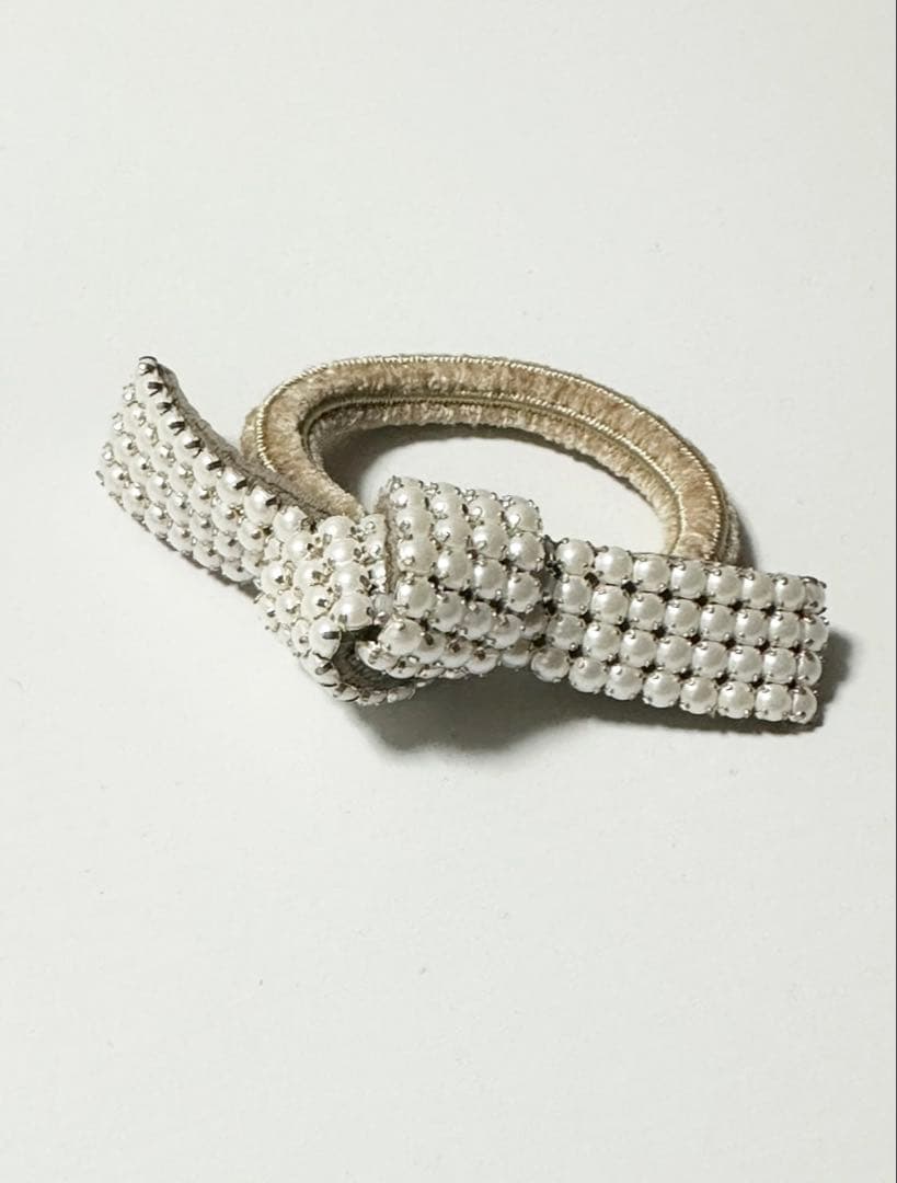 【激レア】acca リボンゴム パール　ホワイト