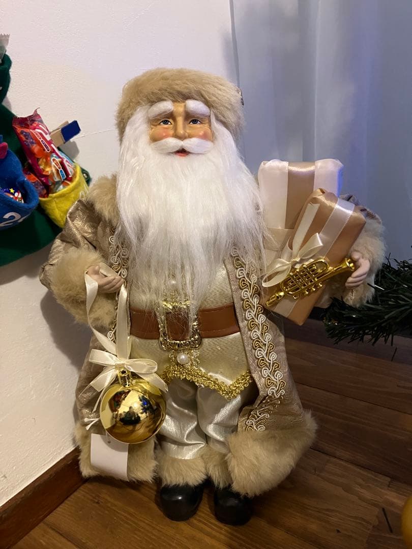 本物そっくり！クリスマス サンタさん 約40cm