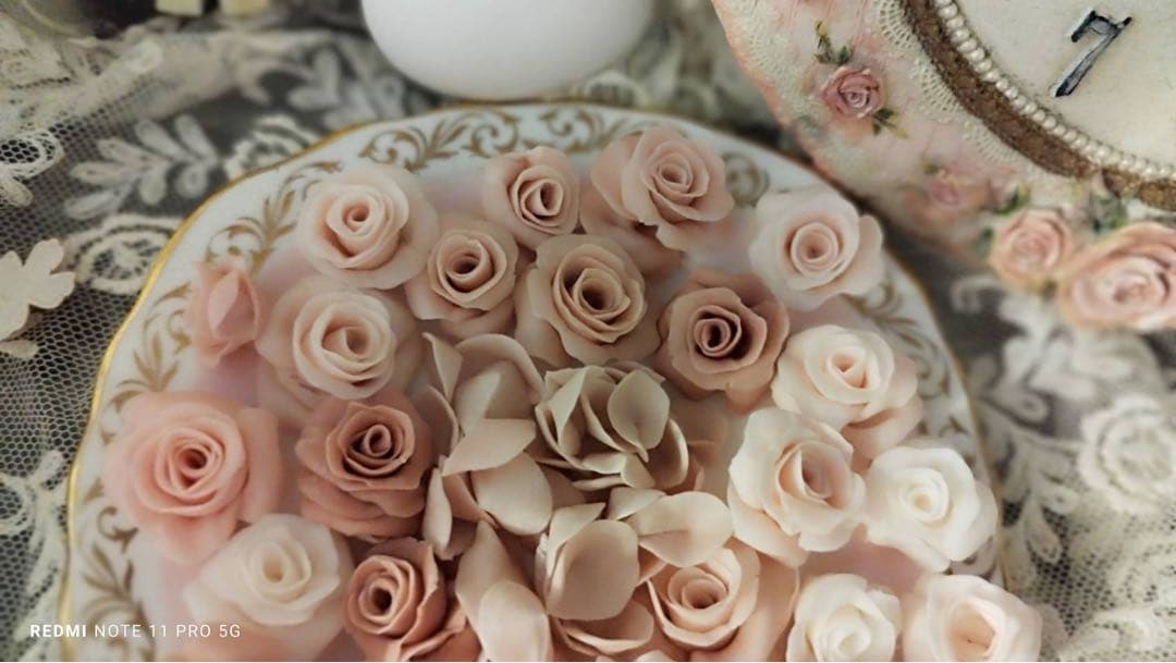 パウダーピンク♬デコレーション扉付きラック　トールペイント♬