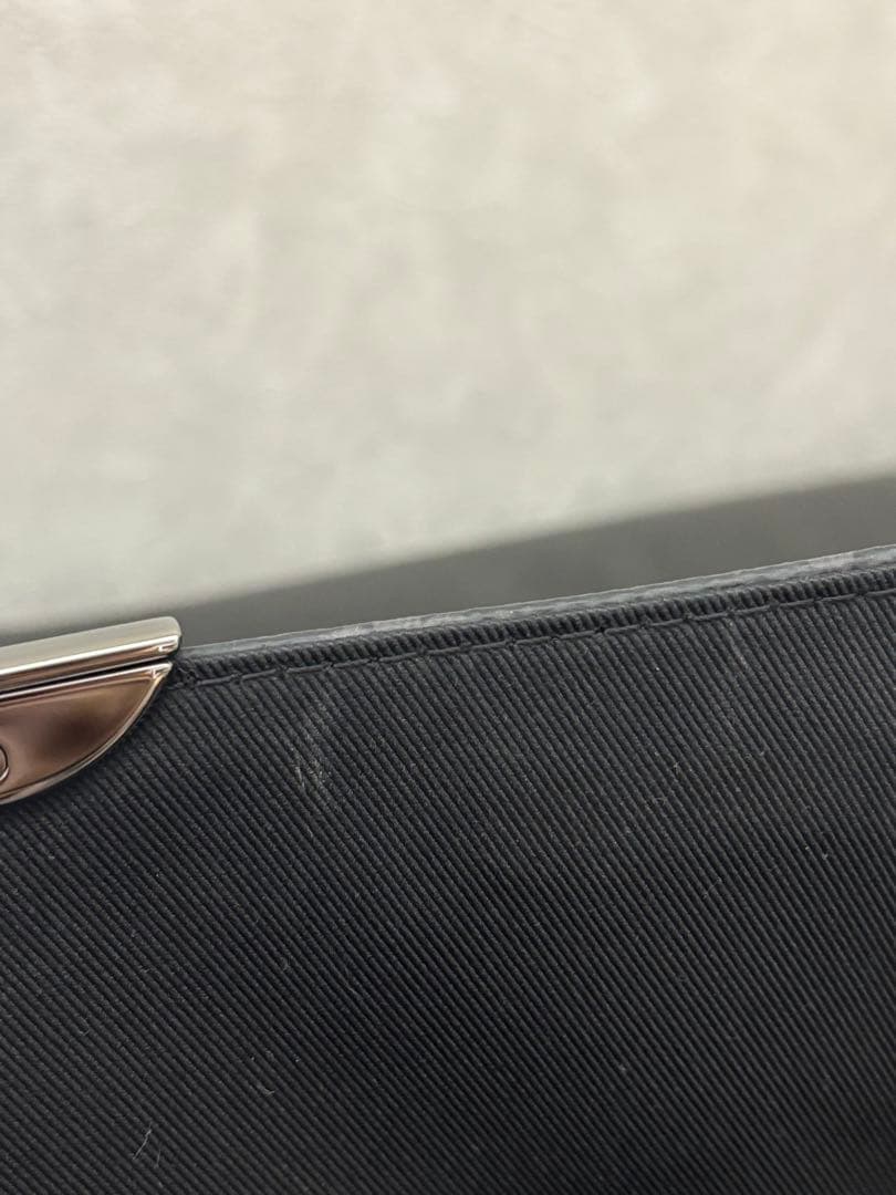 LOUIS VUITTON ルイヴィトン　メッセンジャー　モノグラム　黒