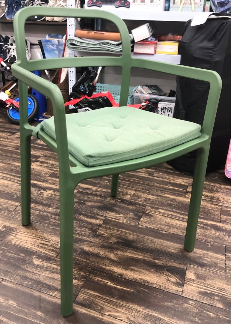 IKEA HAY YPPERLIG（イッペルリグ）アームチェア クッション付