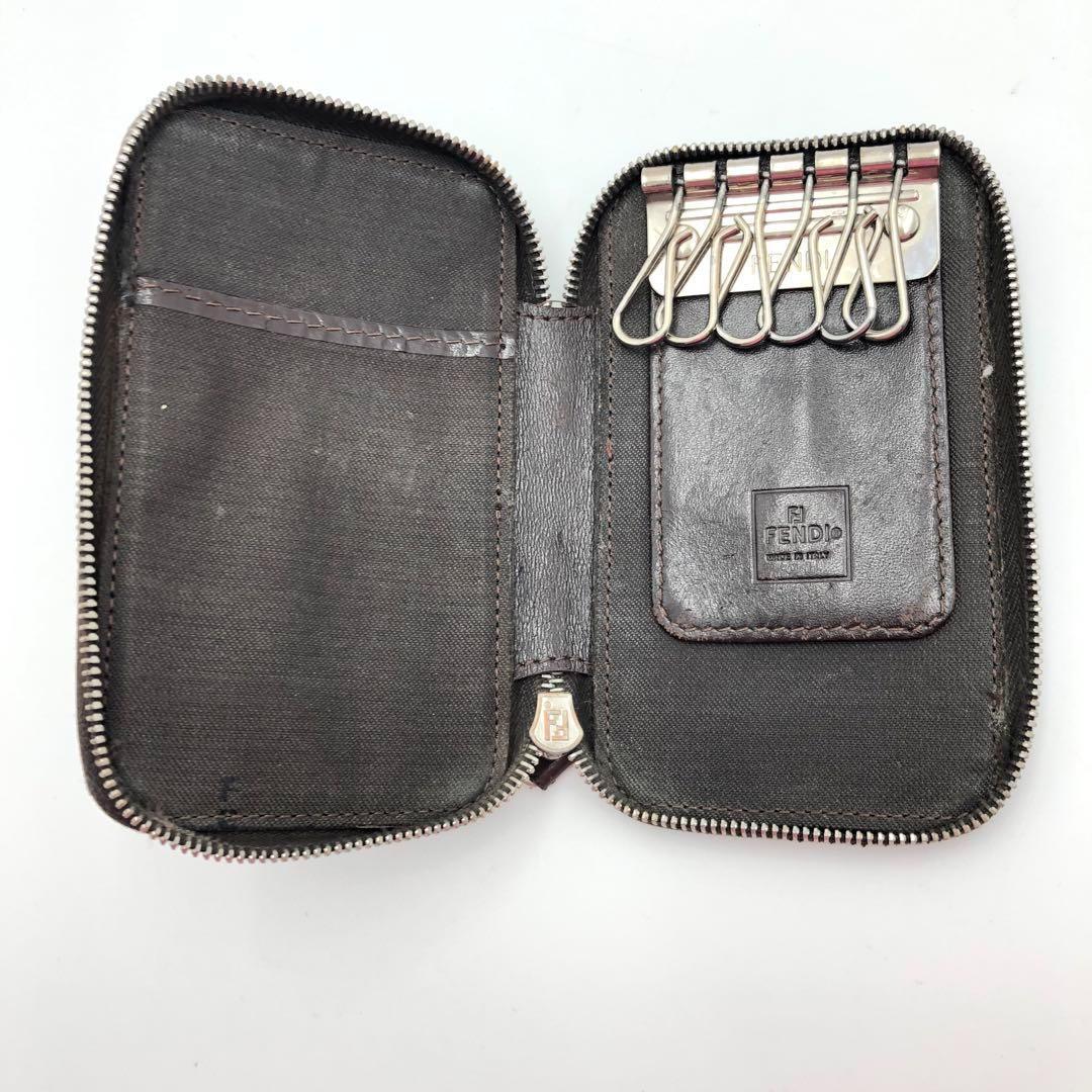 FENDI フェンディ キーケース ６連 ラウンド ファスナー ズッカ 柄