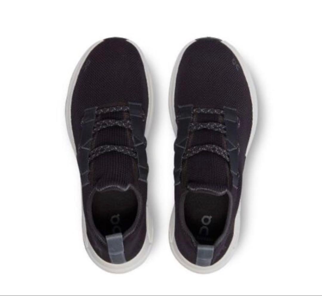 On ＣＬＯＵＤＥＡＳＹ　25.5cm