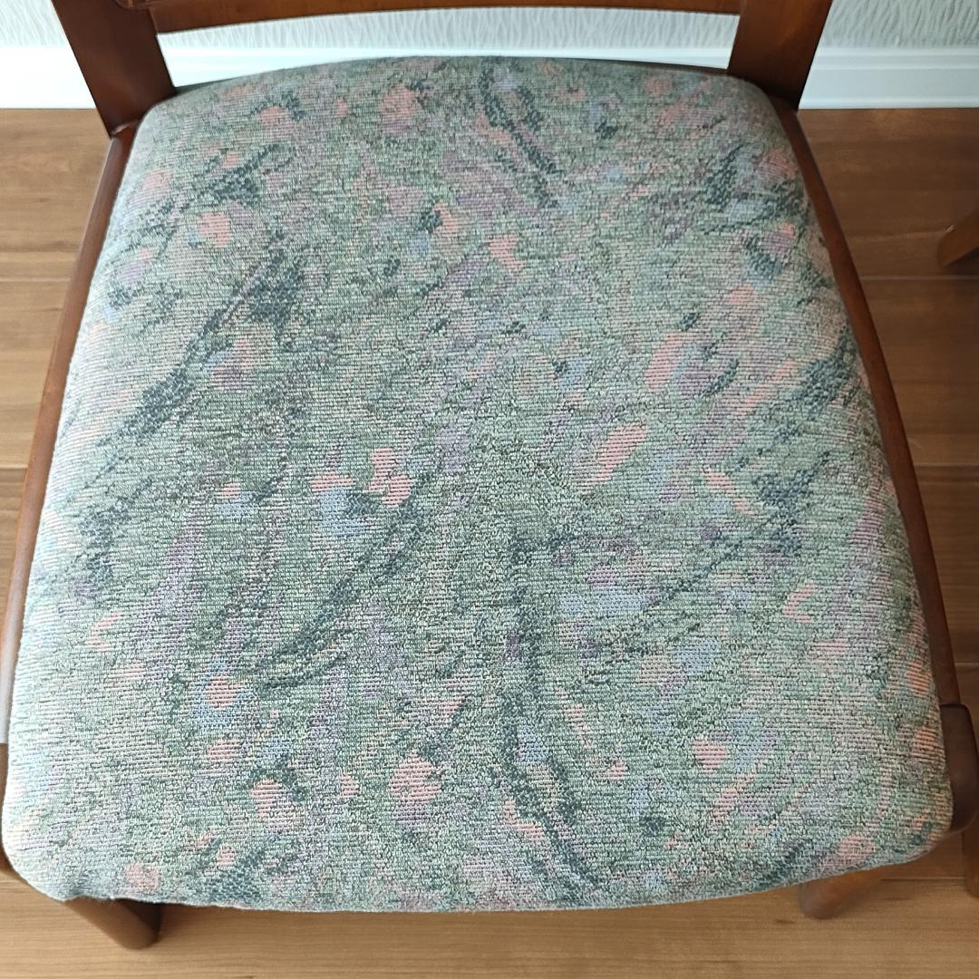 カリモク　ダイニングチェア　ラタンバック　2脚セット