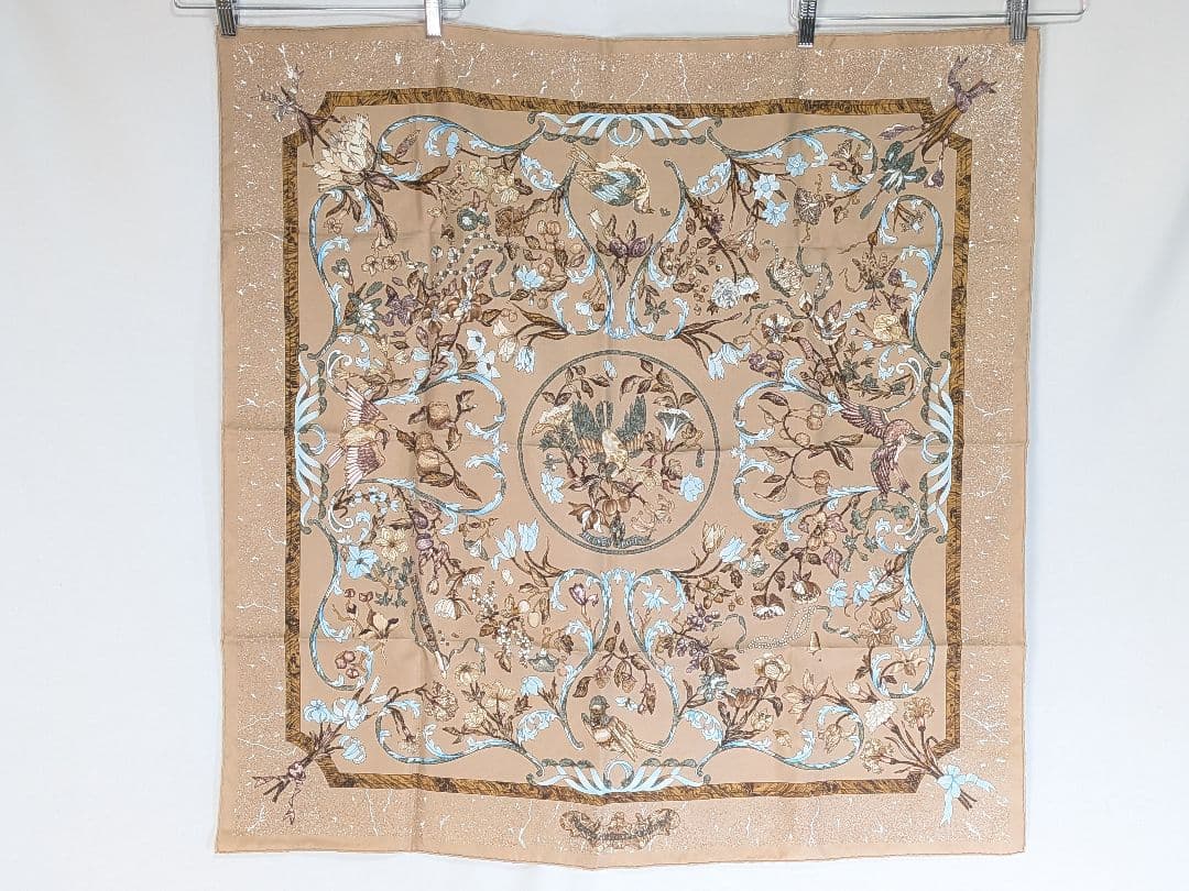 M376 HERMES カレ90 東洋の石と西洋の石細工 正規品　美品