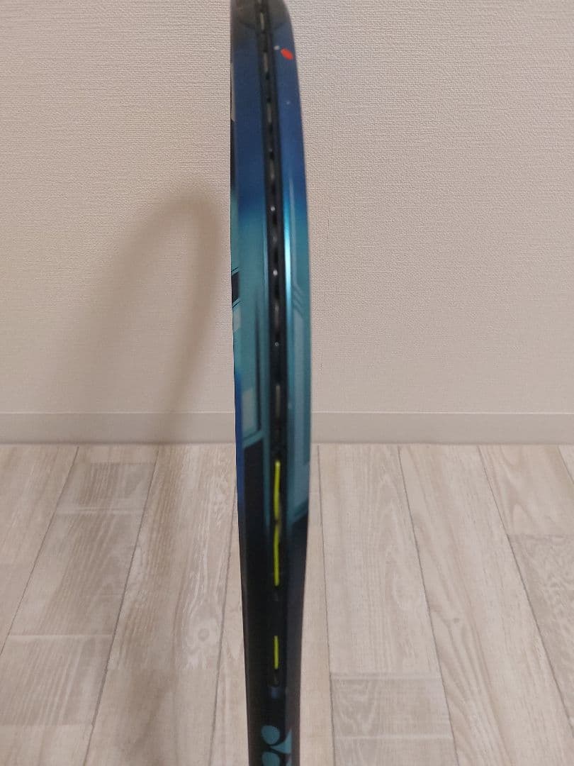 YONEX EZONE 100SL G1 テニスラケット 270g ヨネックス