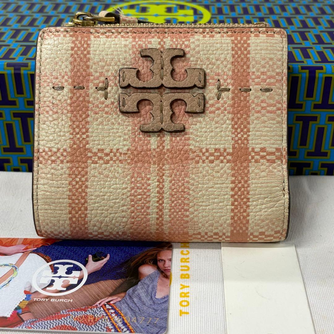 新品同様‼️ 現行　トリーバーチ　TORYBURCH 財布　二つ折り　折り財布