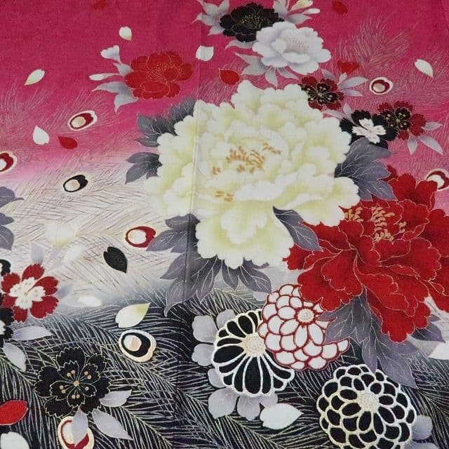 ｍ2182＊美品 正絹 牡丹 刺繍 トール 手縫い仕立て 振袖・襦袢2点セット