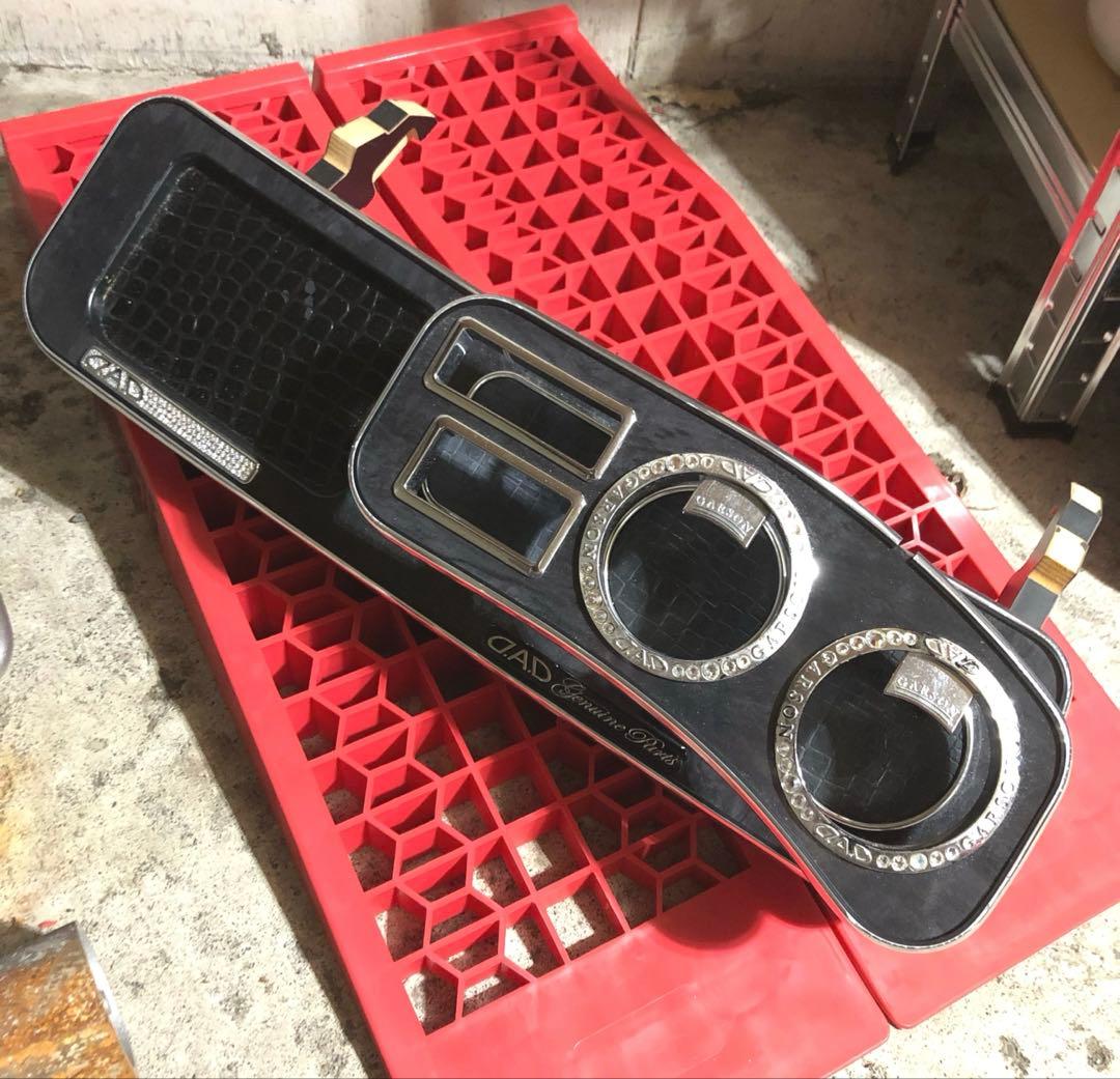 ギャルソンdad フロントテーブル VOXY70系