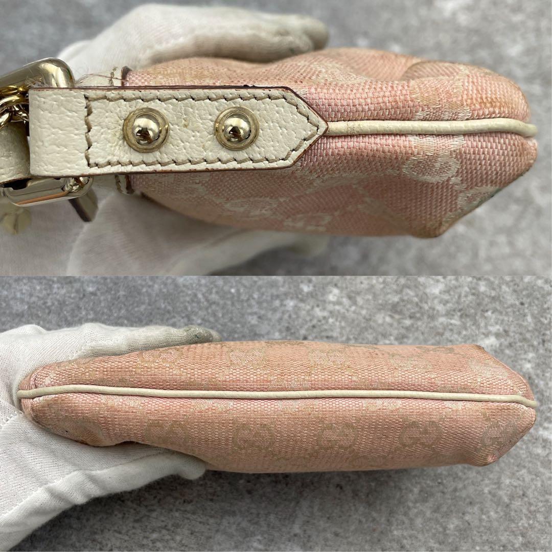 GUCCI グッチ　ポーチ　ピンク　GG総柄　チャーム付き　キャンバス